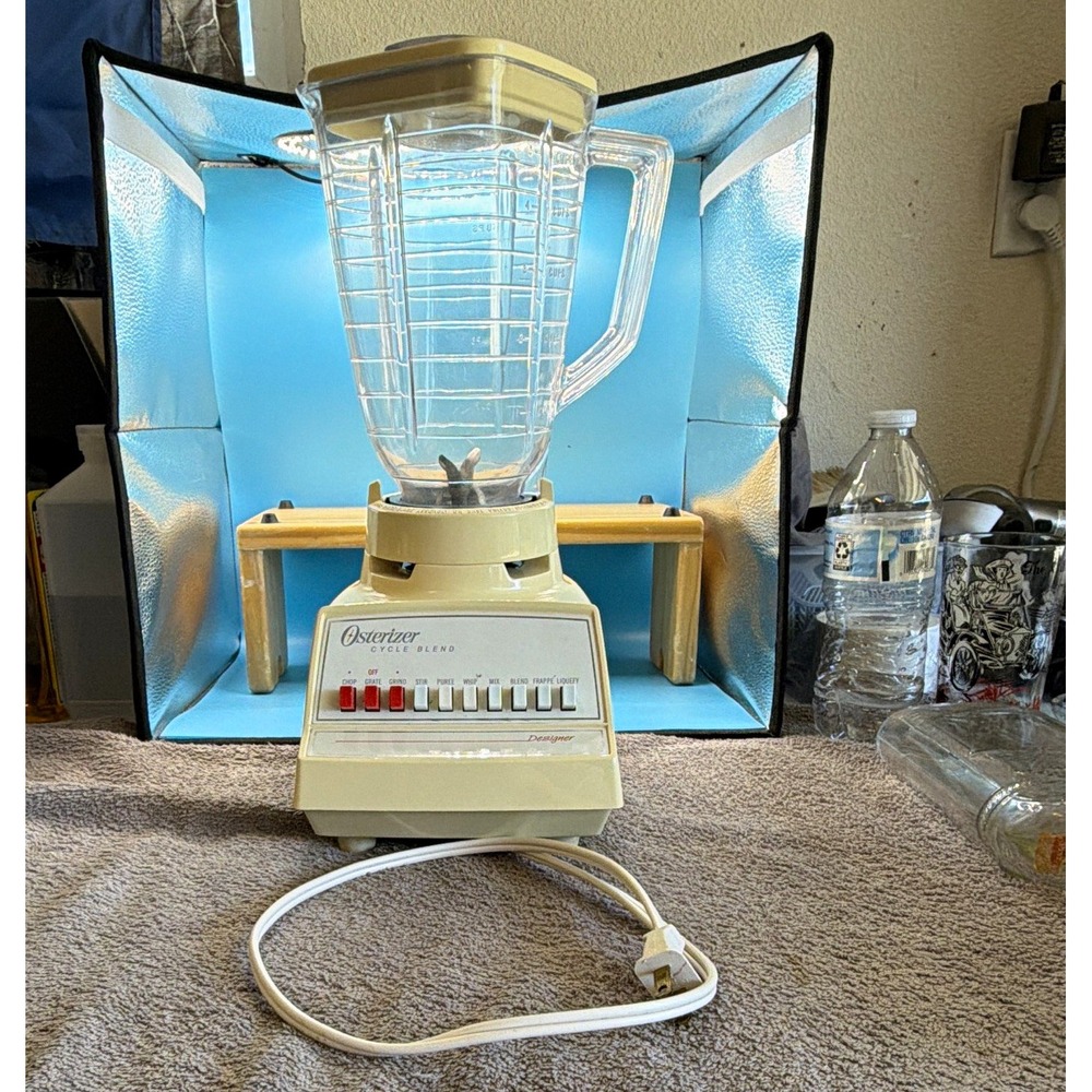 Osterizer Cycle Blend Electric Blender 5 Cup 375W Beige 10-Speed Pitcher Lid